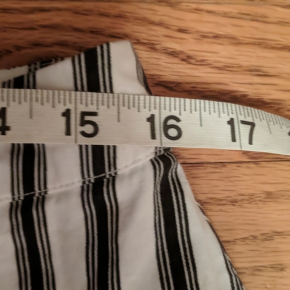 Charlotte Russe skirt - Picture 4 of 4